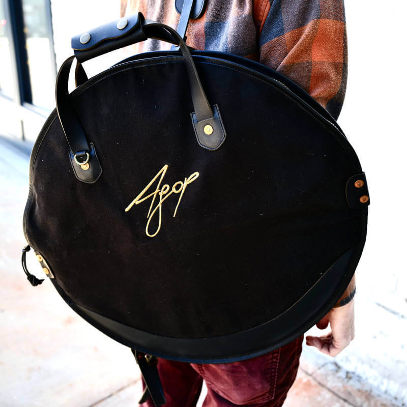 VAN AMBURG LEATHERS メディスンバッグ/ガボール、A&G、ゴッ Day Tripper Crucifix in Black | Vlieger & Vandam